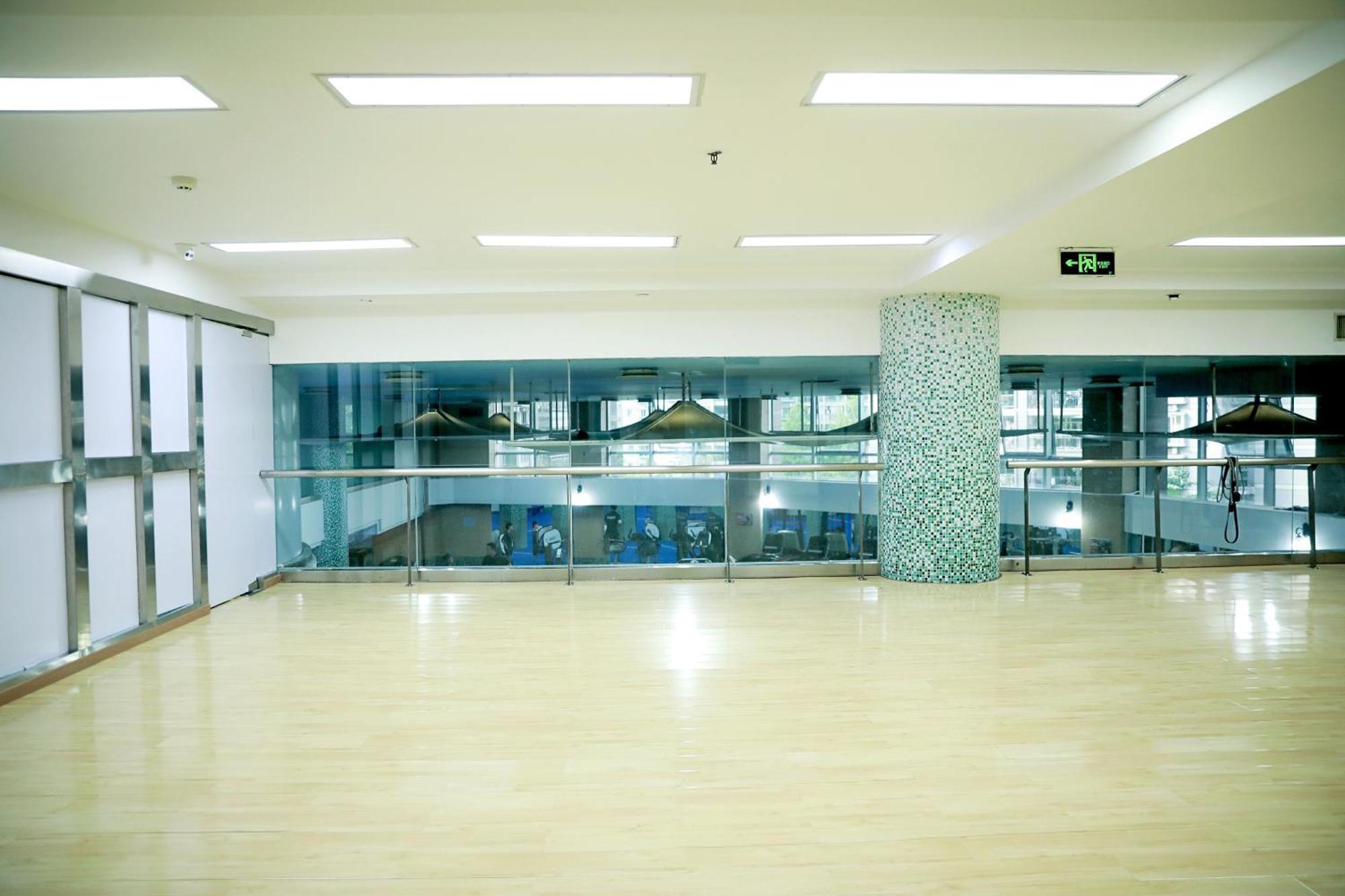 Holiday Inn Chongqing Guanyinqiao By Ihg Εξωτερικό φωτογραφία
